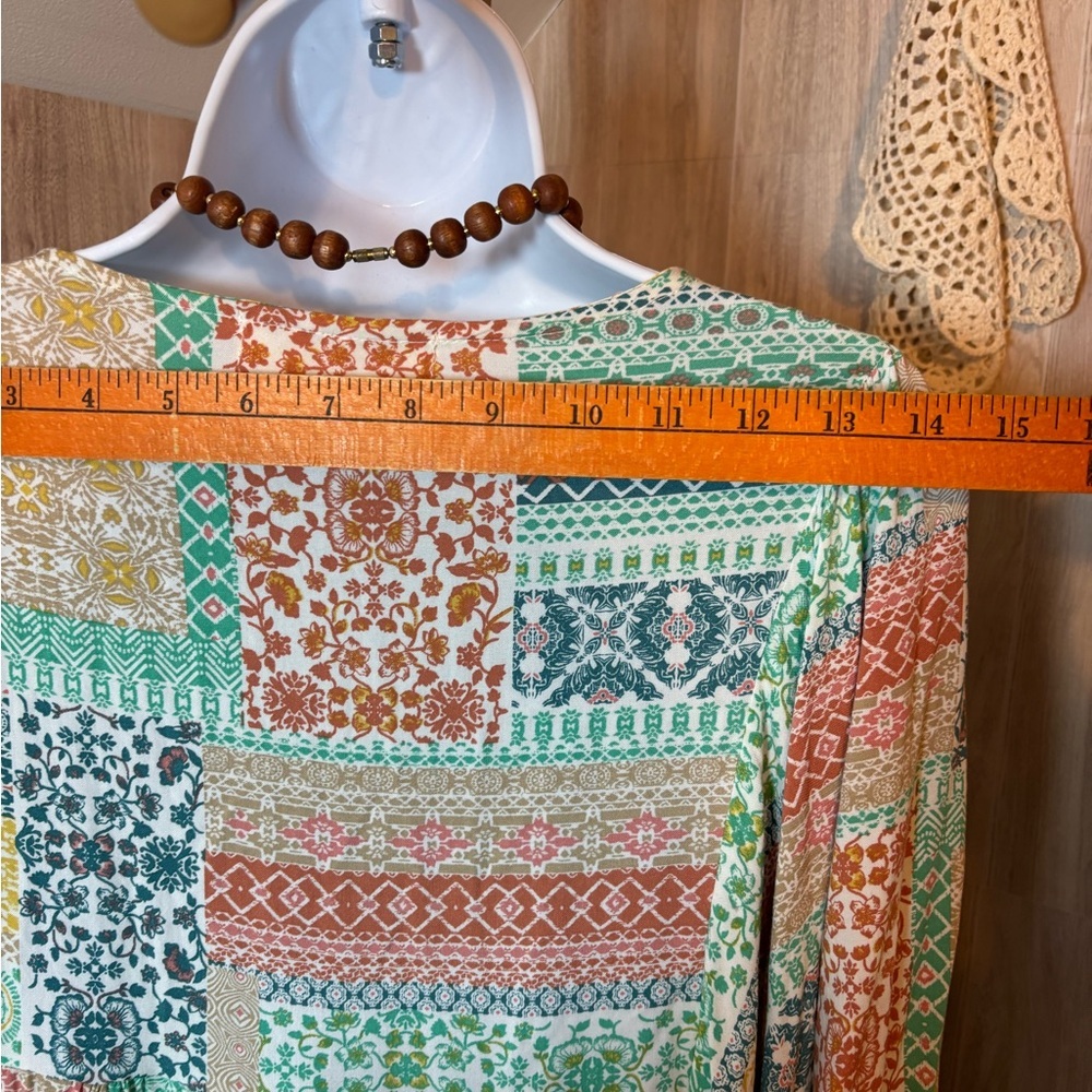 Haptics Floral Patterned Patchwork Look V-Neck To… - image 8